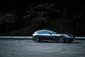 Ferrari GTC4Lusso 2016 года